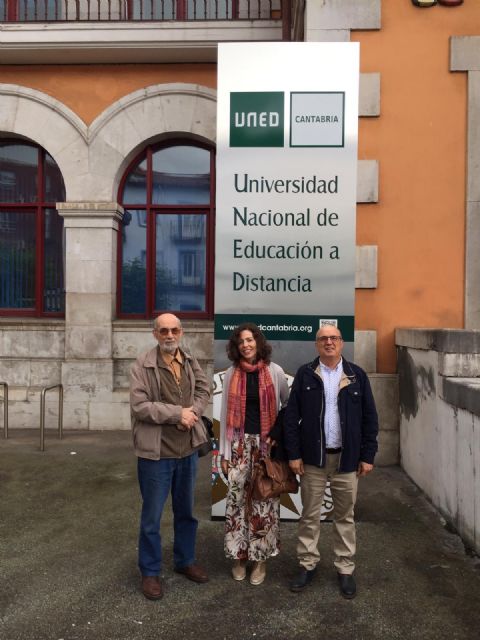 El libro El Cuarteto Aguilar y familia, del molinense Antonio López Meseguer, ha sido presentado en Santander - 1, Foto 1