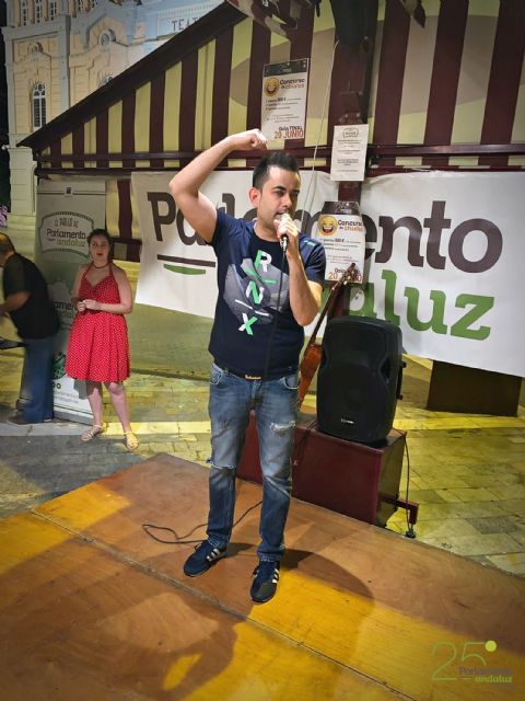 Alberto Molina se impone en el concurso de chistes del 25° aniversario del Parlamento Andaluz, Foto 1