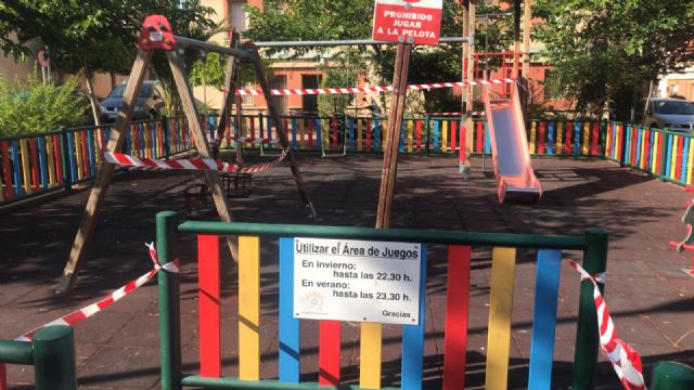 El Ayuntamiento de Lorca abrirá los parques infantiles y las pistas polideportivas municipales el próximo 1 de julio - 1, Foto 1