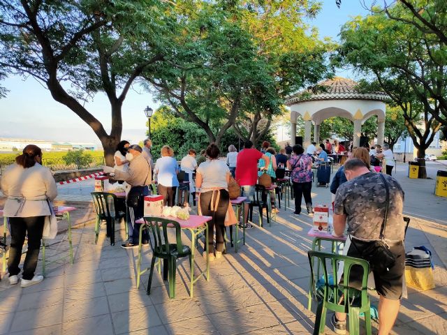 Once años de tradición elaborando vino de nueces - 5, Foto 5