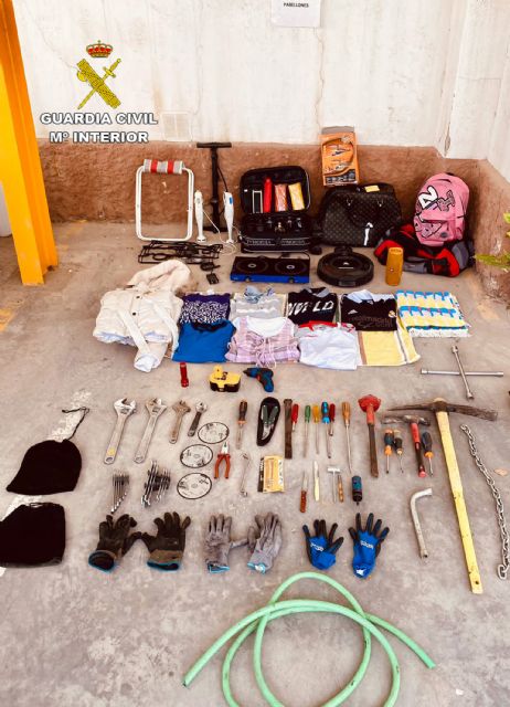 La Guardia Civil desarticula un grupo delictivo dedicado a robar en casas de campo - 3, Foto 3