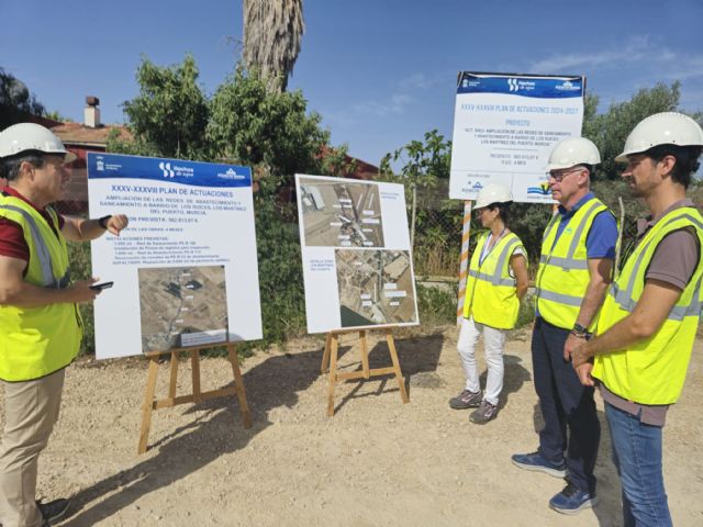 El Ayuntamiento invierte más de 560.000 euros para renovar y mejorar la red de abastecimiento y saneamiento en Los Martínez del Puerto - 2, Foto 2