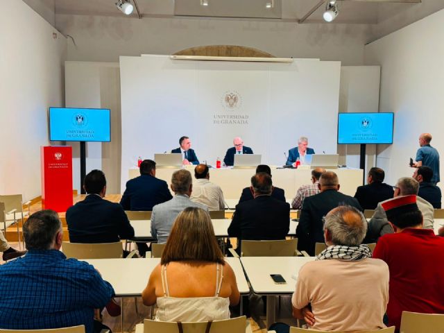 Lorca participa en la tercera Mesa de trabajo para la recuperación del tren con Granada y defiende la viabilidad económica y social del proyecto - 5, Foto 5