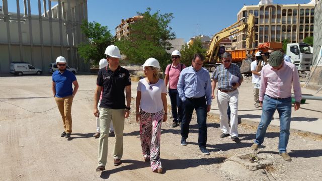 El Alcalde apuesta por seguir adelante con la ambiciosa batería de mejoras en la red de infraestructuras educativas en todo el término municipal - 1, Foto 1