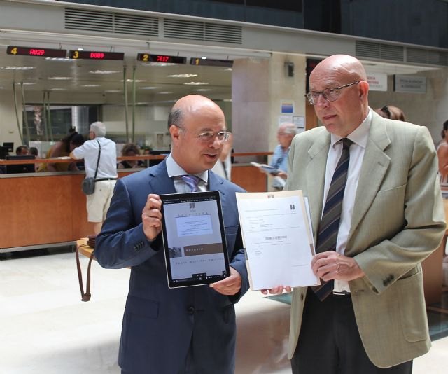 La Comunidad amplía el número de los documentos que los ciudadanos no tienen que aportar para realizar trámites administrativos - 1, Foto 1