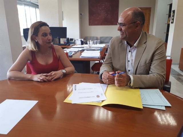 El alcalde recibe del IMAS la autorización administrativa para reformar el Centro de Día para personas mayores - 1, Foto 1