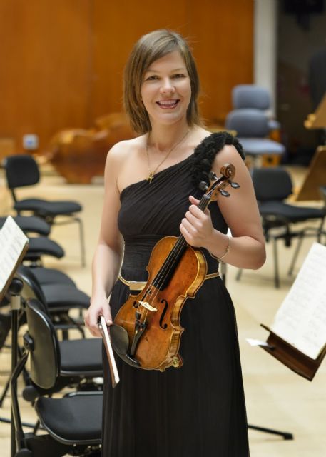 El violín de la santanderina María Saiz San Emeterio canta en la catedral cántabra las Canciones populares de Falla - 3, Foto 3
