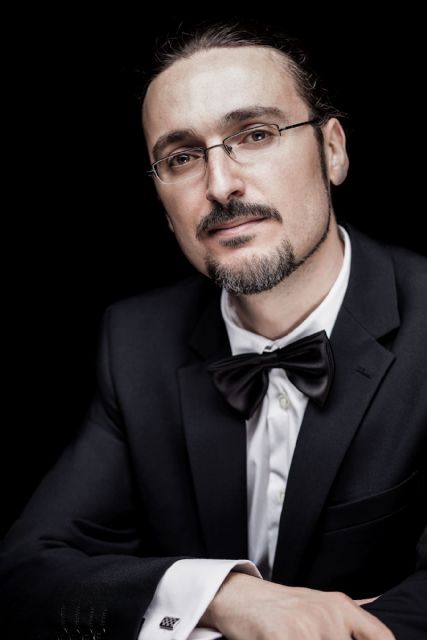 El violín de la santanderina María Saiz San Emeterio canta en la catedral cántabra las Canciones populares de Falla - 4, Foto 4