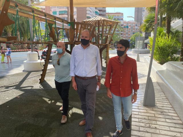 El Ayuntamiento informa de los protocolos de seguridad e higiene en los parques y jardines del municipio para garantizar la seguridad de las familias murcianas - 3, Foto 3