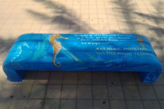 Infraestructuras refuerza la imagen del litoral unificando la estética del mobiliario urbano - 1, Foto 1