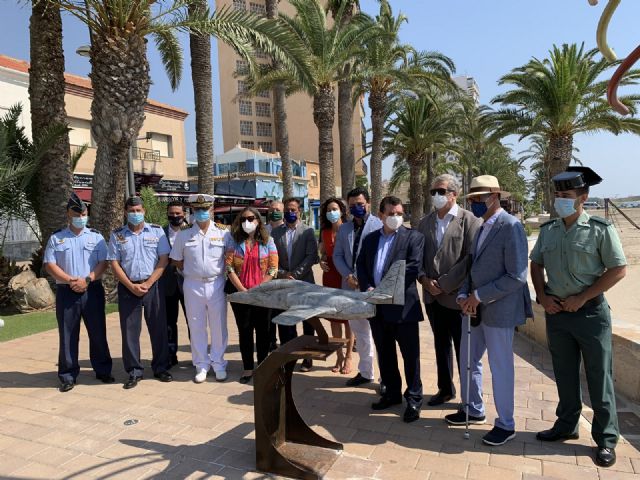 El paseo Colón de Santiago de la Ribera estrena Museo Aeronáutico Tiflológico - 3, Foto 3