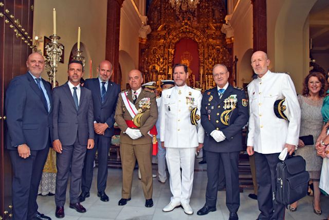 Monseñor José Ángel Saiz Meneses ha presidido una eucaristía en la capilla de los Marineros, con motivo de la onomástica de la virgen del Carmen - 1, Foto 1