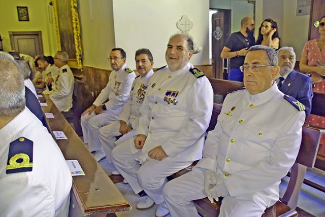 Monseñor José Ángel Saiz Meneses ha presidido una eucaristía en la capilla de los Marineros, con motivo de la onomástica de la virgen del Carmen - 4, Foto 4