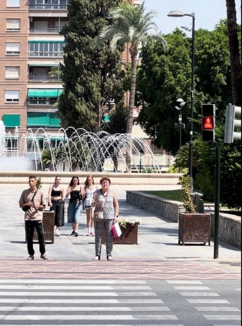 El Grupo Socialista propondrá en Pleno una regulación de los semáforos pensada para los peatones durante el verano - 1, Foto 1