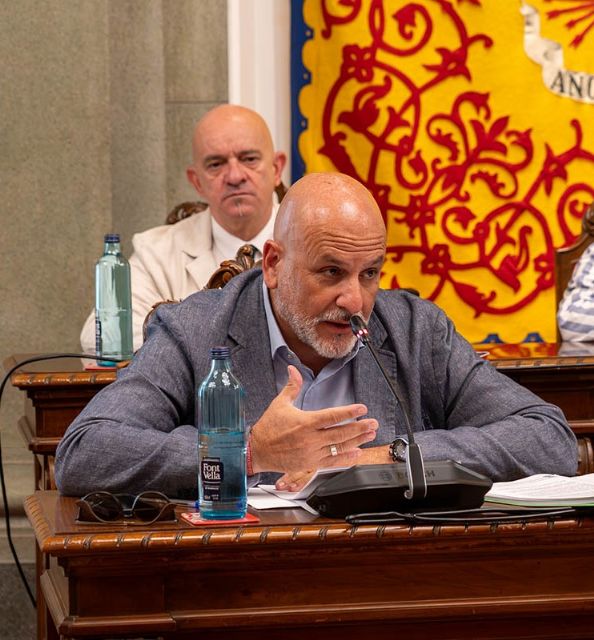 L�pez Pretel: 'El apoyo de VOX a los presupuestos regionales estar� supeditado a una partida que garantice la remodelaci�n integral del paseo de Los Nietos'
