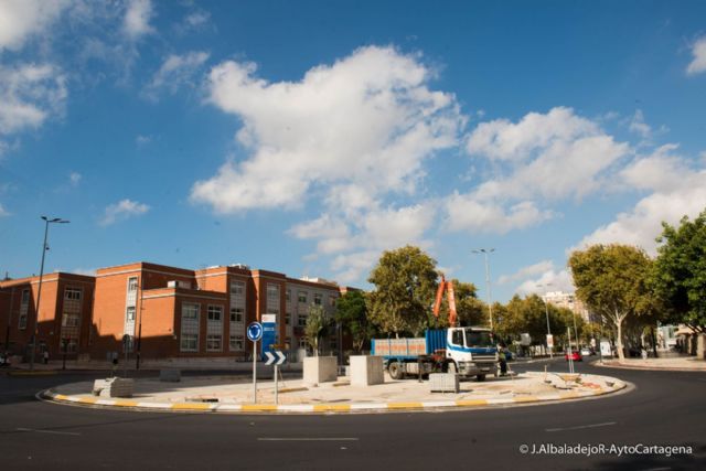 El Ayuntamiento acondiciona la rotonda de Capitanes Ripoll para instalar una réplica del Submarino Peral - 3, Foto 3