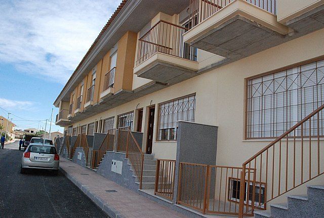 Proinvitosa offers duplex housing for purchase or rental with option to buy in El Paretn-Cantareros, Foto 1