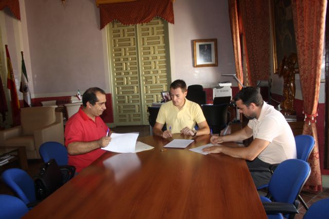 La empresa Recuperaciones Insa S.L se instala en el Polígono del Agua Salada - 1, Foto 1