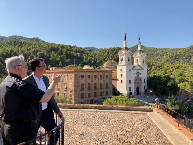 El convenio entre el Ayuntamiento y el Obispado permitirá renovar el entorno del Santuario de La Fuensanta - 4, Foto 4