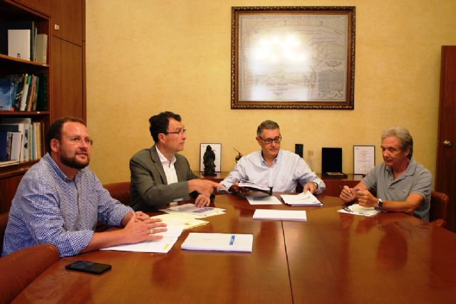 El presidente de la CHS se reúne con el alcalde de Murcia para tratar los temas que afectan al municipio - 1, Foto 1