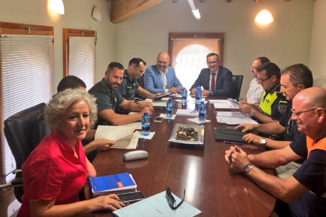 Receptividad del Delegado del Gobierno en temas de seguridad y cuestiones de infraestructuras para el agua - 2, Foto 2