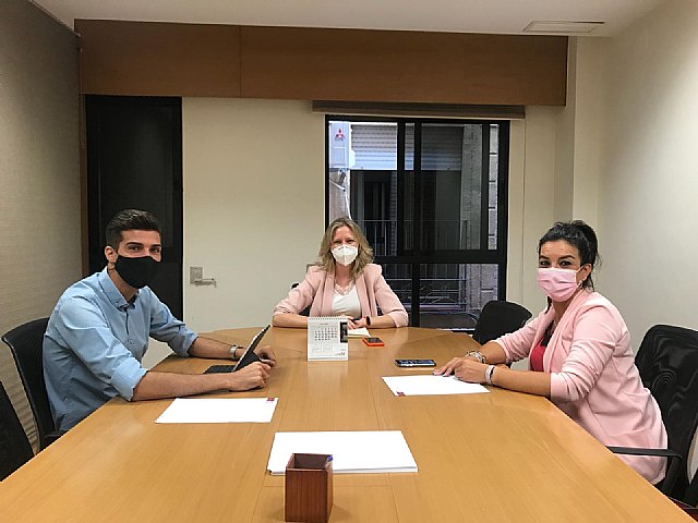 La Directora General de Comercio se reúne con la alcaldesa de Alguazas y el edil de Comercio - 1, Foto 1