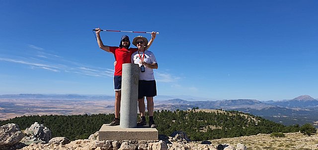 El sordociego Javier García Pajares alcanza el techo de la Región - 1, Foto 1
