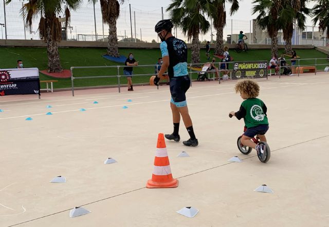 Medio centenar de participantes en la gymkana infantil de ciclismo - 1, Foto 1
