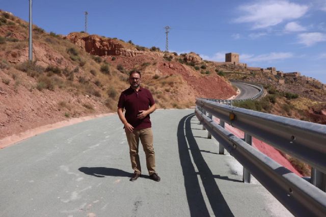 Este jueves se reabrirá al tráfico la carretera de acceso al Castillo una vez finalizados los trabajos de estabilización del talud y de reconstrucción de la vía dañada por las lluvias - 1, Foto 1