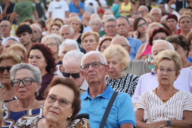 Más de un millar de personas acompañan al Cristo del Mar Menor en Lo Pagán - 3, Foto 3