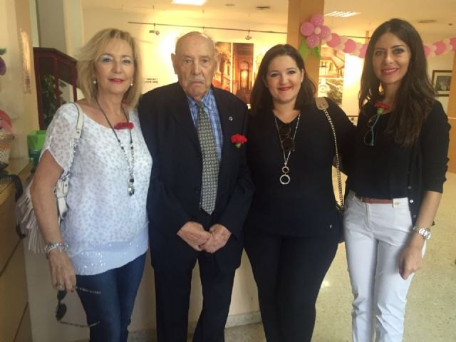 Familia impulsa la formación sobre cuidados paliativos en la residencia de personas mayores de San Basilio - 1, Foto 1