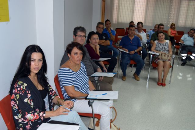 Los empleados municipales de la Región asisten en Las Torres de Cotillas a una jornada de sensibilización sobre acoso - 1, Foto 1