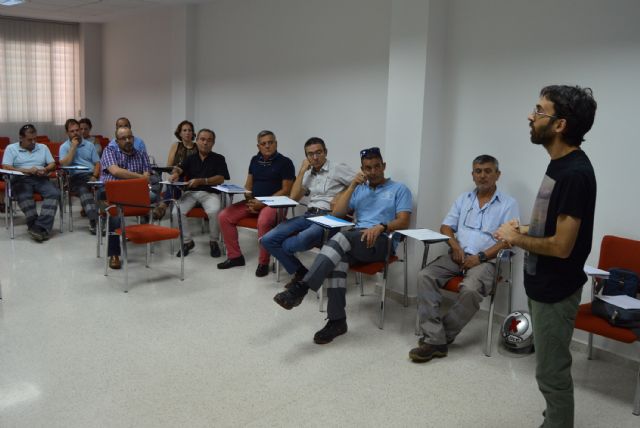 Los empleados municipales de la Región asisten en Las Torres de Cotillas a una jornada de sensibilización sobre acoso - 2, Foto 2