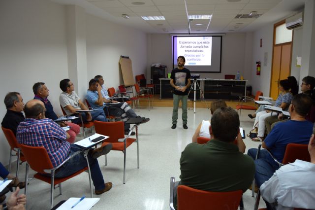 Los empleados municipales de la Región asisten en Las Torres de Cotillas a una jornada de sensibilización sobre acoso - 4, Foto 4