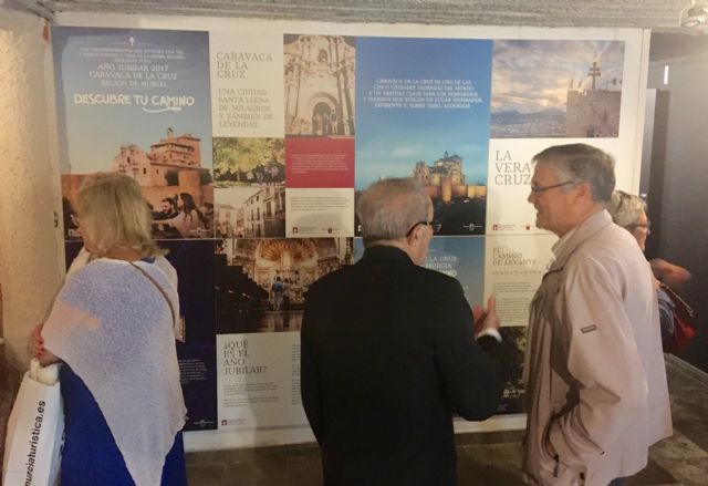 La Casa de Murcia en Barcelona promociona el Año Jubilar de la Vera Cruz - 1, Foto 1