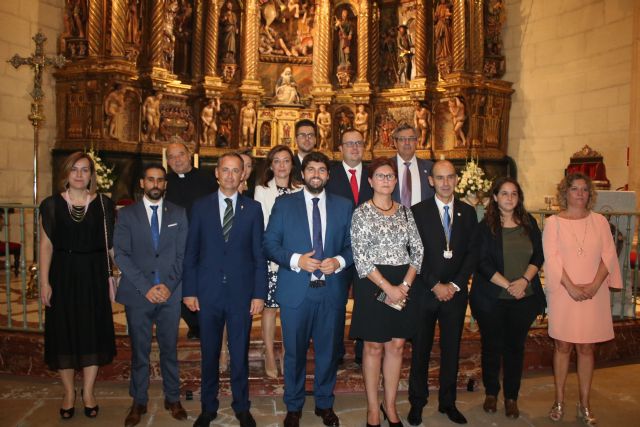 El presidente de la Comunidad asiste a la eucaristía de clausura del XXX Encuentro Nacional de Cofradías - 1, Foto 1