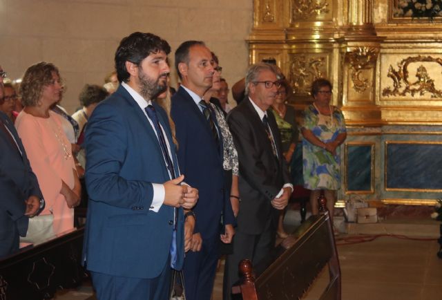 El presidente de la Comunidad asiste a la eucaristía de clausura del XXX Encuentro Nacional de Cofradías - 2, Foto 2