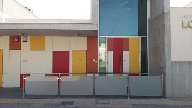 La concejala de Educacin invierte cerca de 40.000 euros este verano en mejoras en los colegios, Foto 4