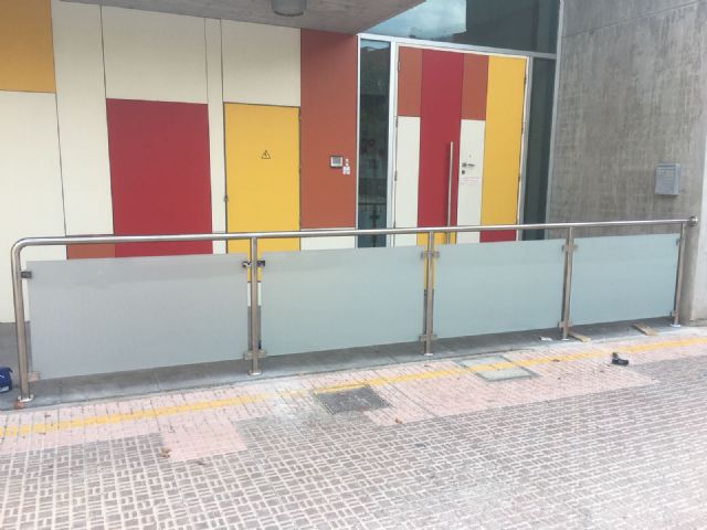 La concejala de Educacin invierte cerca de 40.000 euros este verano en mejoras en los colegios, Foto 5