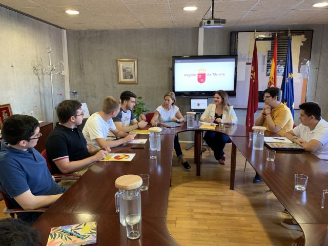 Reunión las asociaciones Feremur y Unes para impulsar actividades que promuevan la participación de los jóvenes - 1, Foto 1