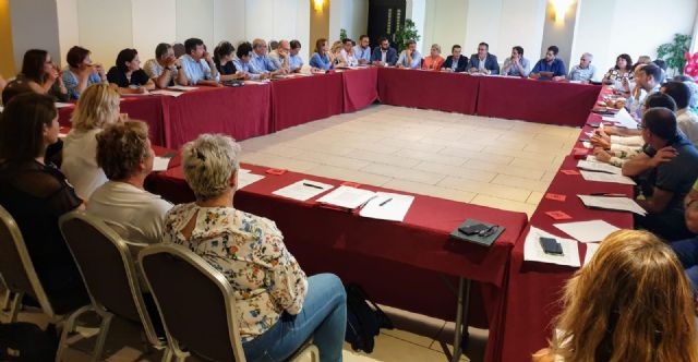 Los alcaldes socialistas exigen al consejero de Fomento su compromiso y apoyo a los municipios que peor lo están pasando por la DANA - 1, Foto 1