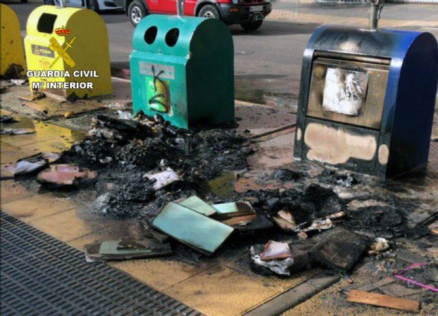 La Guardia Civil detiene al presunto autor del incendio intencionado de 16 contenedores de basura en Cieza - 1, Foto 1