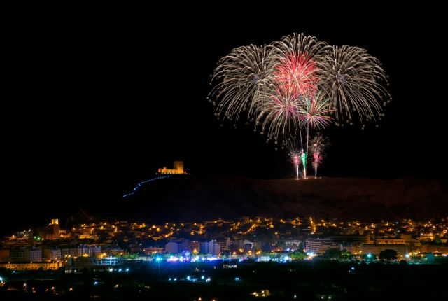 Antonio Moreno, primer premio del Concurso de Fotografía Fuegos Artificiales 2019 - 2, Foto 2