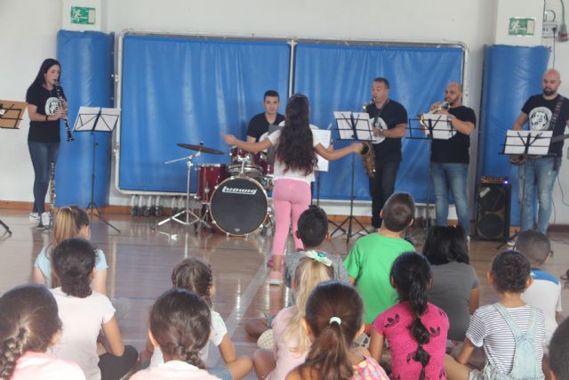 La Unión Musical y el festival Allegro acercan la música a los más pequeños en los centros escolares - 1, Foto 1