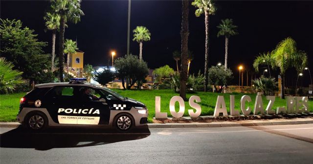 Agentes de la Policía Local torreña ayudan en Los Alcázares patrullando en sus horas libres - 2, Foto 2
