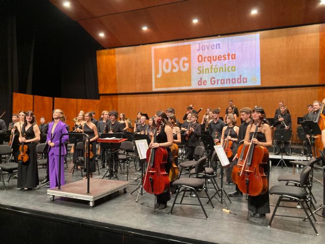 La Joven Orquesta Sinfónica de Granada, bajo la batuta de la aguile&ntilde;a Isabel Rubio, llena el Auditorio - 2, Foto 2