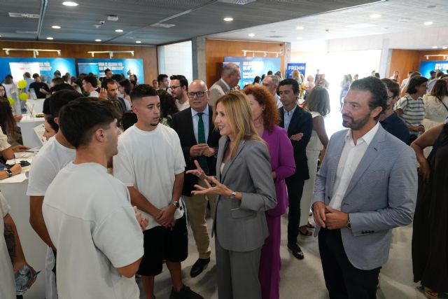 La Comunidad ultima un proyecto piloto para acercar los servicios de empleo a pedanías y municipios sin oficinas del SEF - 1, Foto 1