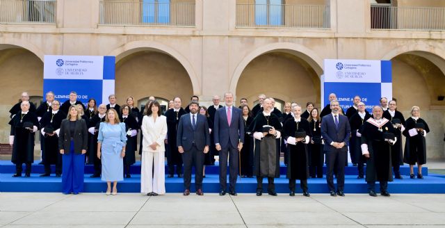 López Miras reafirma ante el Rey el compromiso de la Región con la formación universitaria vinculada a la defensa y la tecnología - 4, Foto 4