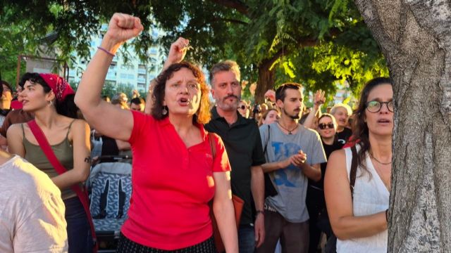 Podemos culpa a S�nchez y a L�pez Miras de anteponer los intereses de los rentistas al derecho a la vivienda