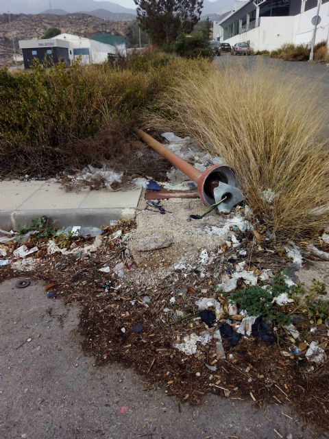 IU-Verdes Lorca pide una actuación integral en el polígono de Los Peñones - 4, Foto 4